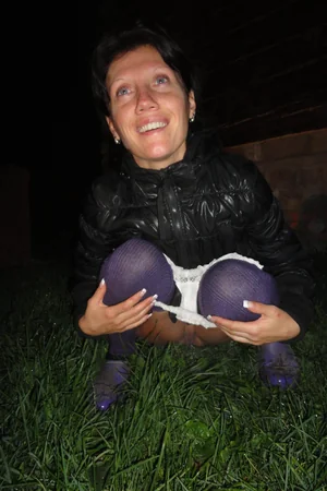 Skinny MILF Open to New Sex Experiences — photo 79
