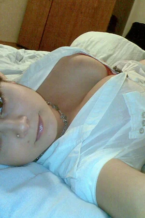 Busty Russian babe taking a bath and dreaming of a big dick — photo 13