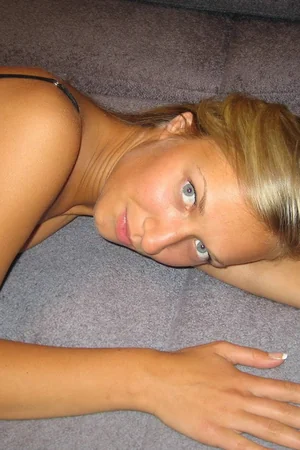 Tanned Russian babe playing around at home in white lingerie — photo 36