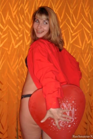 Erotic photo collection of a redhead Russian wife — photo 33