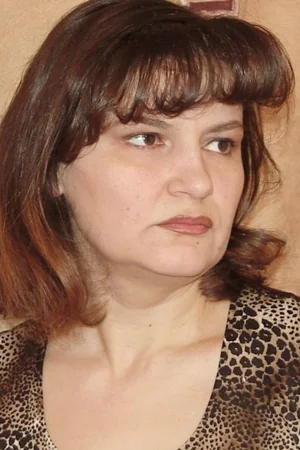 Dressed Russian Milf Posing at Home — photo 8