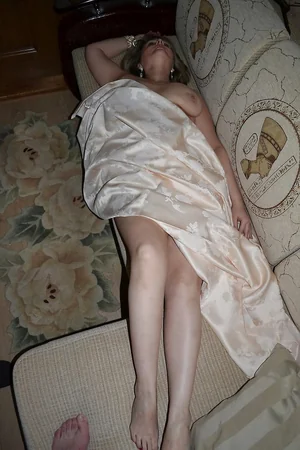 Slightly Plump Svetlana Shows Off Her Body Indoors and Out — photo 11