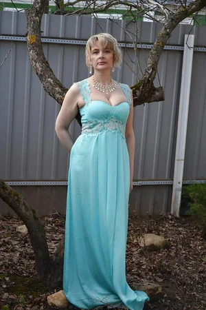 Slightly Plump Svetlana Shows Off Her Body Indoors and Out — photo 2