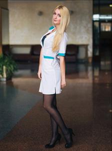 Самые красивые русские медсестры позируют для фото - фото #21