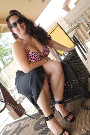 Curvy Woman Larisa Poses in Various Outfits, Stays Dressed — photo 5