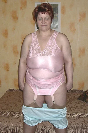 Russian MILF Tries On Erotic Lingerie on Her Thick Body — photo 9