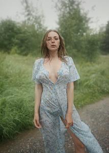 Художественные снимки с русской моделью, которая не стесняется раздеваться - фото #58