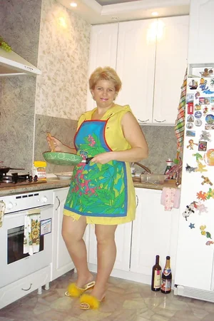 Erotic Photos Mature Blonde Housewife — photo 7