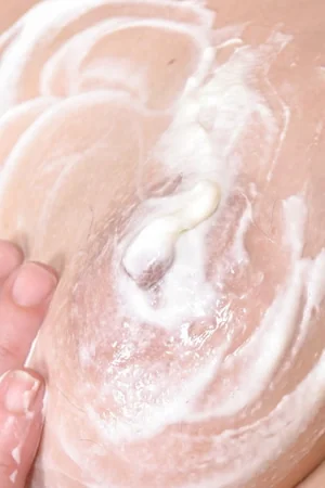 Mature Plump Tatyana Undresses, Smears Body with Whipped Cream — photo 43