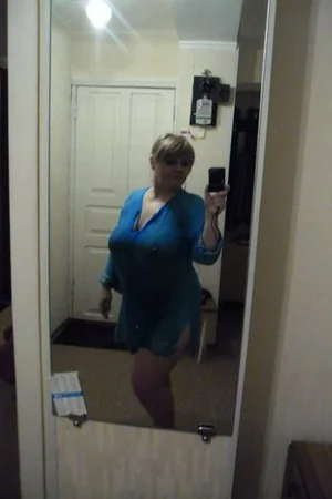 Chubby Wife's Big Tits — photo 13