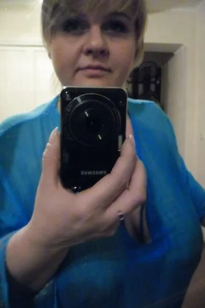 Chubby Wife's Big Tits — photo 6