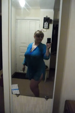 Chubby Wife's Big Tits — photo 8