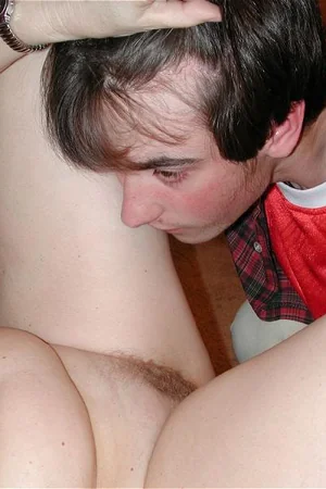 Russian Divorcée Acts Like a Slut with Young Guy at Home — photo 22