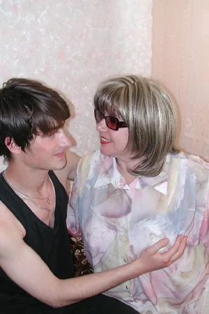 Young Guy Skillfully Fucks Mature Divorcée — photo 7