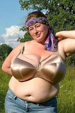 Huge Boobs On Russian Mature Woman — photo 44