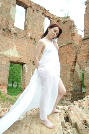 Tamara Reveals Flat Chest Again — photo 6