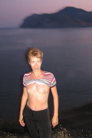 Bisexual Skinny MILF Katya — photo 77
