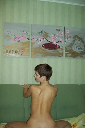 Short-Haired Young Woman With Great Tits — photo 15