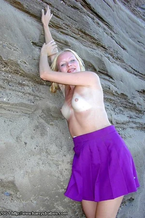 Cute Blonde Flashes Skirt — photo 84