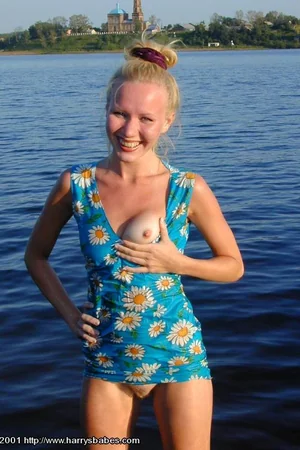 Cute Blonde Flashes Skirt — photo 99