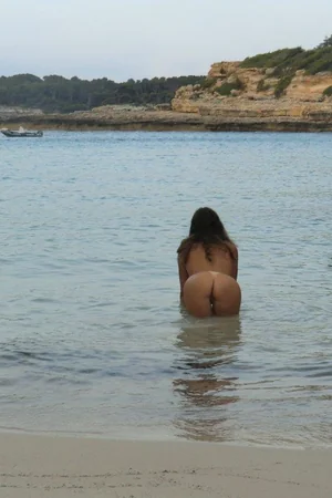 Hard to Believe She's a Slut — photo 106