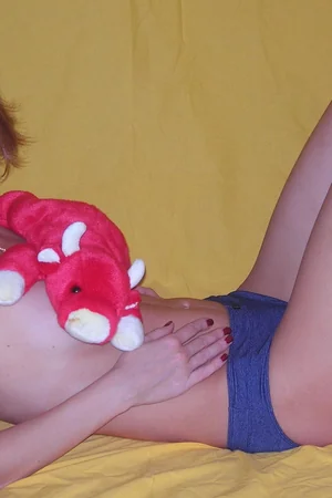Naked Pregnant MILF — photo 8