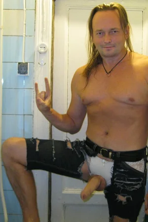 Slightly Horny Married Couple — photo 56