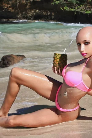 Elite Sugar Baby Agrees to Anything — photo 53