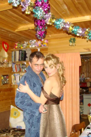 Spicy Blonde Anya — photo 15