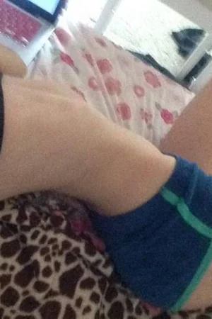 Lonely Young Blonde Takes Erotic Selfies Daily Out of Boredom — photo 48
