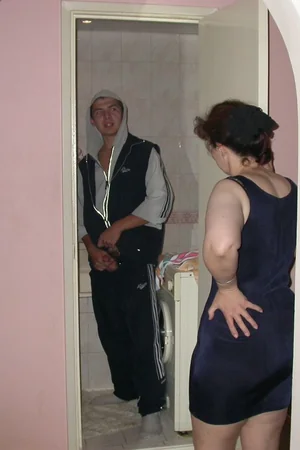 Mature Russian Woman Teaches Sex to Young Punk — photo 1