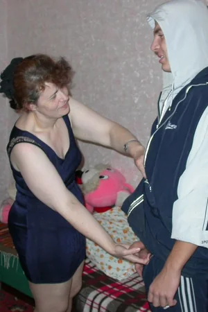 Mature Russian Woman Teaches Sex to Young Punk — photo 5