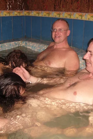Swingers Relax in Sauna — photo 2