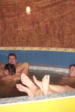 Swingers Relax in Sauna — photo 44