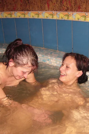 Swingers Relax in Sauna — photo 48