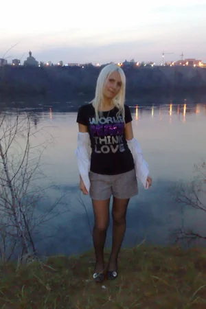 Elegant Blonde Erotica — photo 10