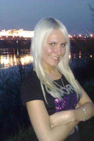 Elegant Blonde Erotica — photo 30