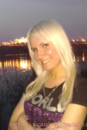 Elegant Blonde Erotica — photo 33