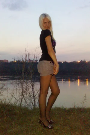 Elegant Blonde Erotica — photo 64