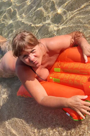 Russian MILF on Vacation — photo 71