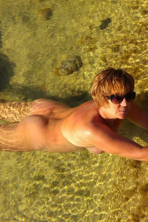 Russian MILF on Vacation — photo 87