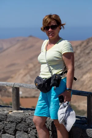 Russian MILF on Vacation — photo 93