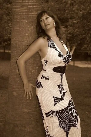 Tatyana Easily Sleeps With Two Men — photo 23