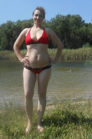 Tatyana Easily Sleeps With Two Men — photo 65