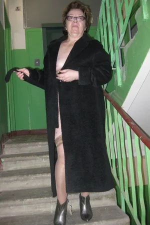 Mature Brunette Practices Exhibitionism — photo 19