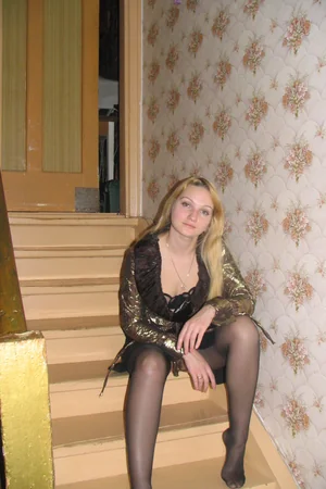 Partially Nude, Showing Everything — photo 32