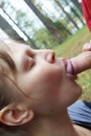 Young Woman With Nice Ass Sucks In Woods — photo 3