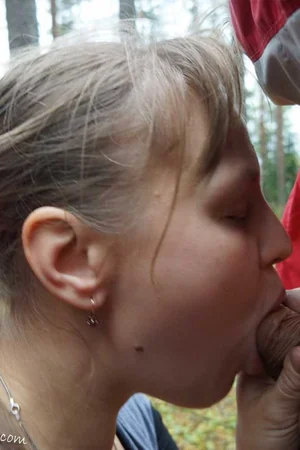 Young Woman With Nice Ass Sucks In Woods — photo 6