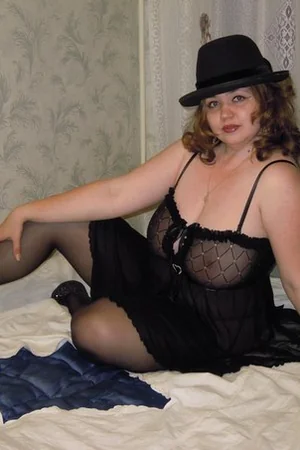 Plump Lily's Light Erotica — photo 1