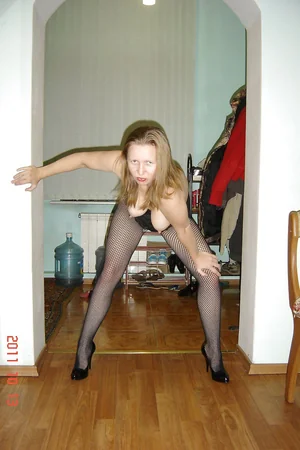 Kinky Milf Likes Rough Treatment — photo 17